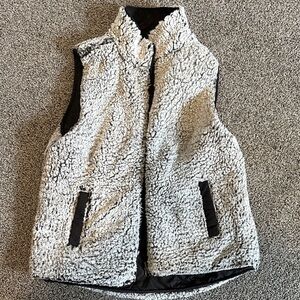 Cozy Sherpa and Black Reversible Vest